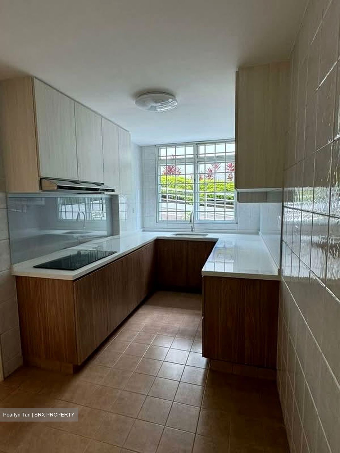 Grand Chateau (D21), Condominium #592440911